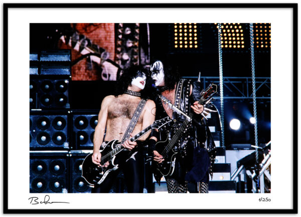 Kiss-12